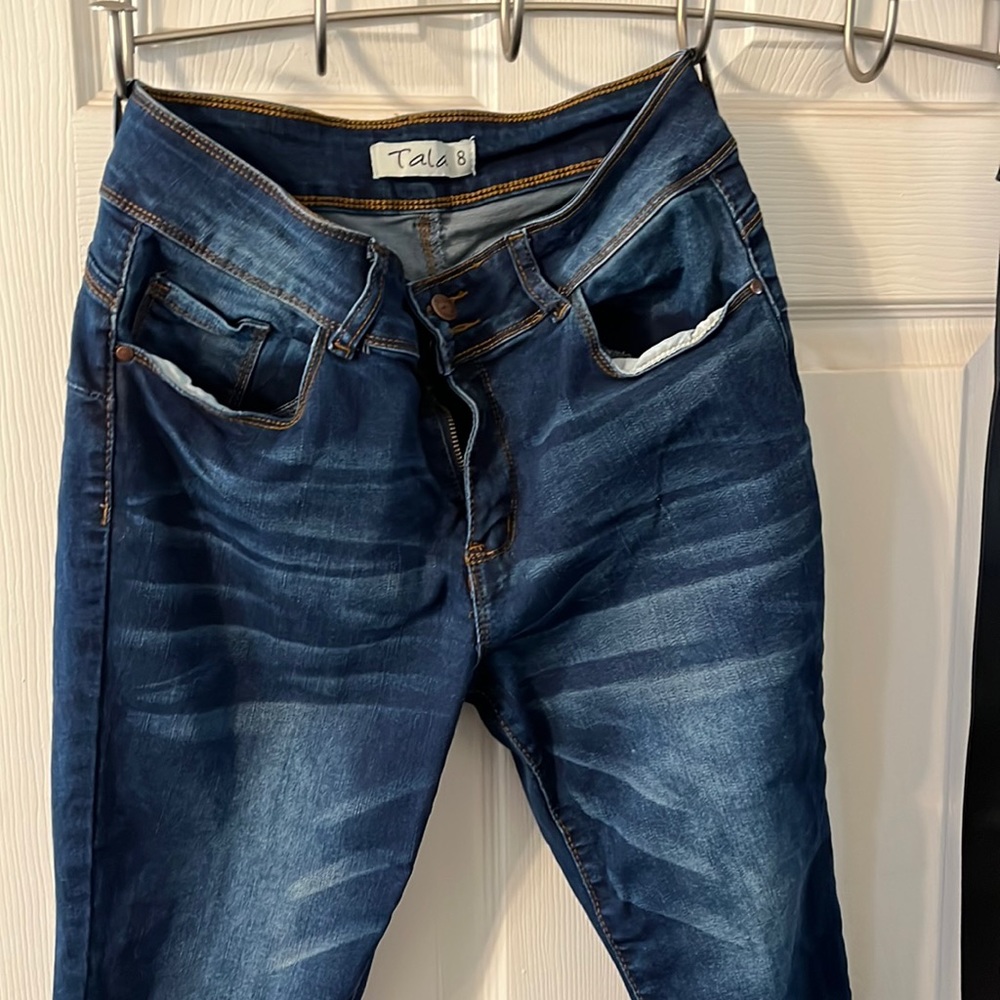 Blue jeans skinny